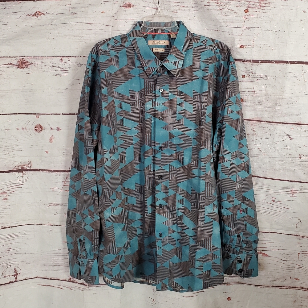 Robert Graham Exclusive Geometric Print Size 3xl but runs small like an XL